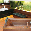 Badewanne aus Holz