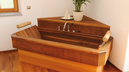 Holzbadewanne